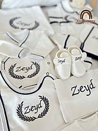 Yenidoğan Set - Bebeğinizin İsmi ve Çelenk Nakışlı