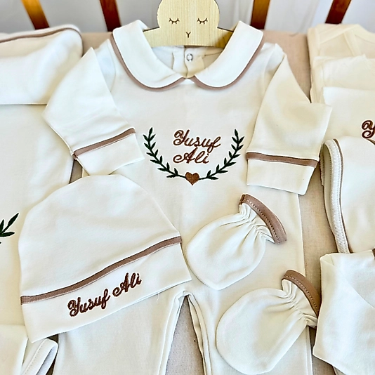 Yenidoğan Set - Bebeğinizin İsmi ve Yaprak Nakışlı