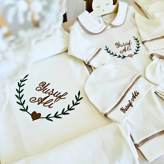Yenidoğan Set - Bebeğinizin İsmi ve Yaprak Nakışlı