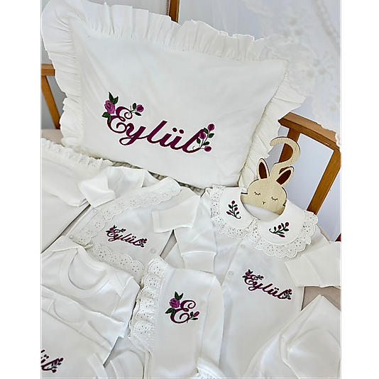 Kız Bebek Yenidoğan Set - Bebeğinizin İsmi ve Çiçek Motif