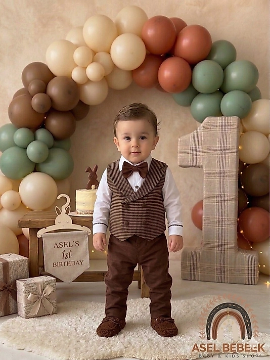 Erkek Çocuk Kahverengi Ekoseli Yelekli Takım