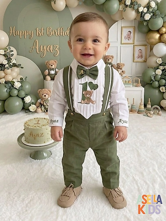 Erkek Çocuk Yeşil Renk Salopet Takım - Kravak Nakışlı