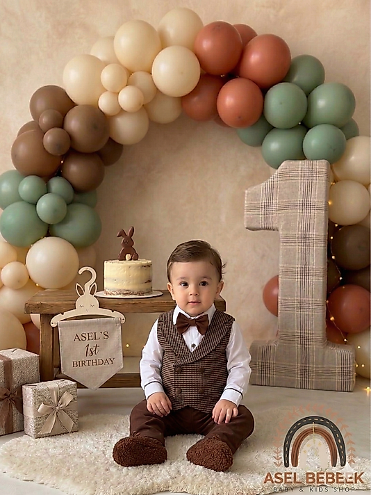 Erkek Çocuk Kahverengi Ekoseli Yelekli Takım